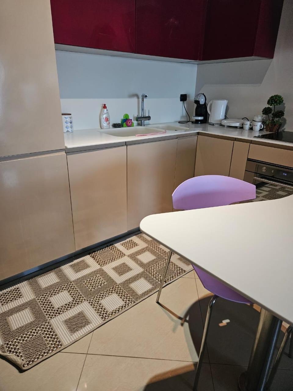 Leon Sea View Apartment Sarandë Eksteriør billede