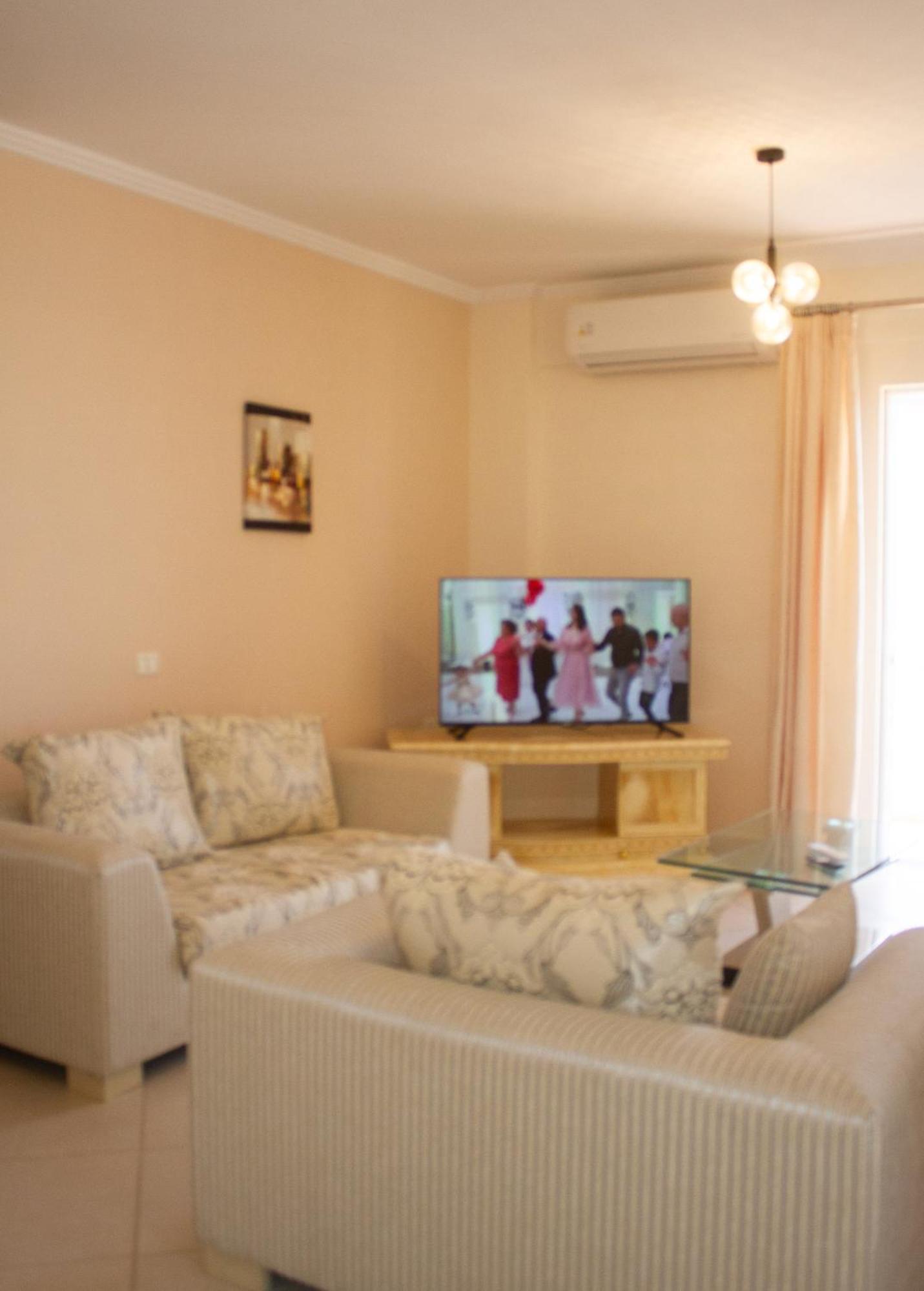Leon Sea View Apartment Sarandë Eksteriør billede