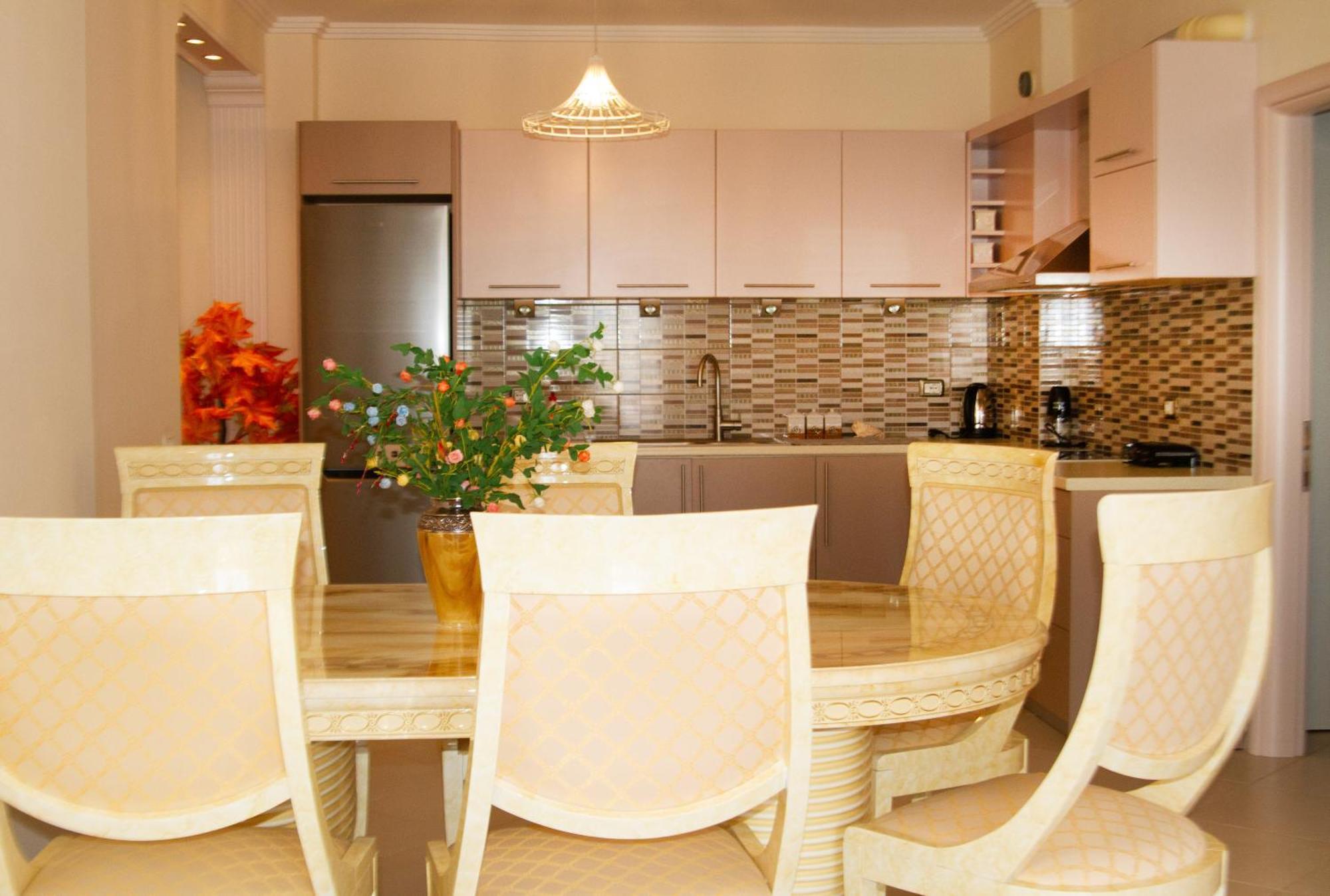 Leon Sea View Apartment Sarandë Eksteriør billede