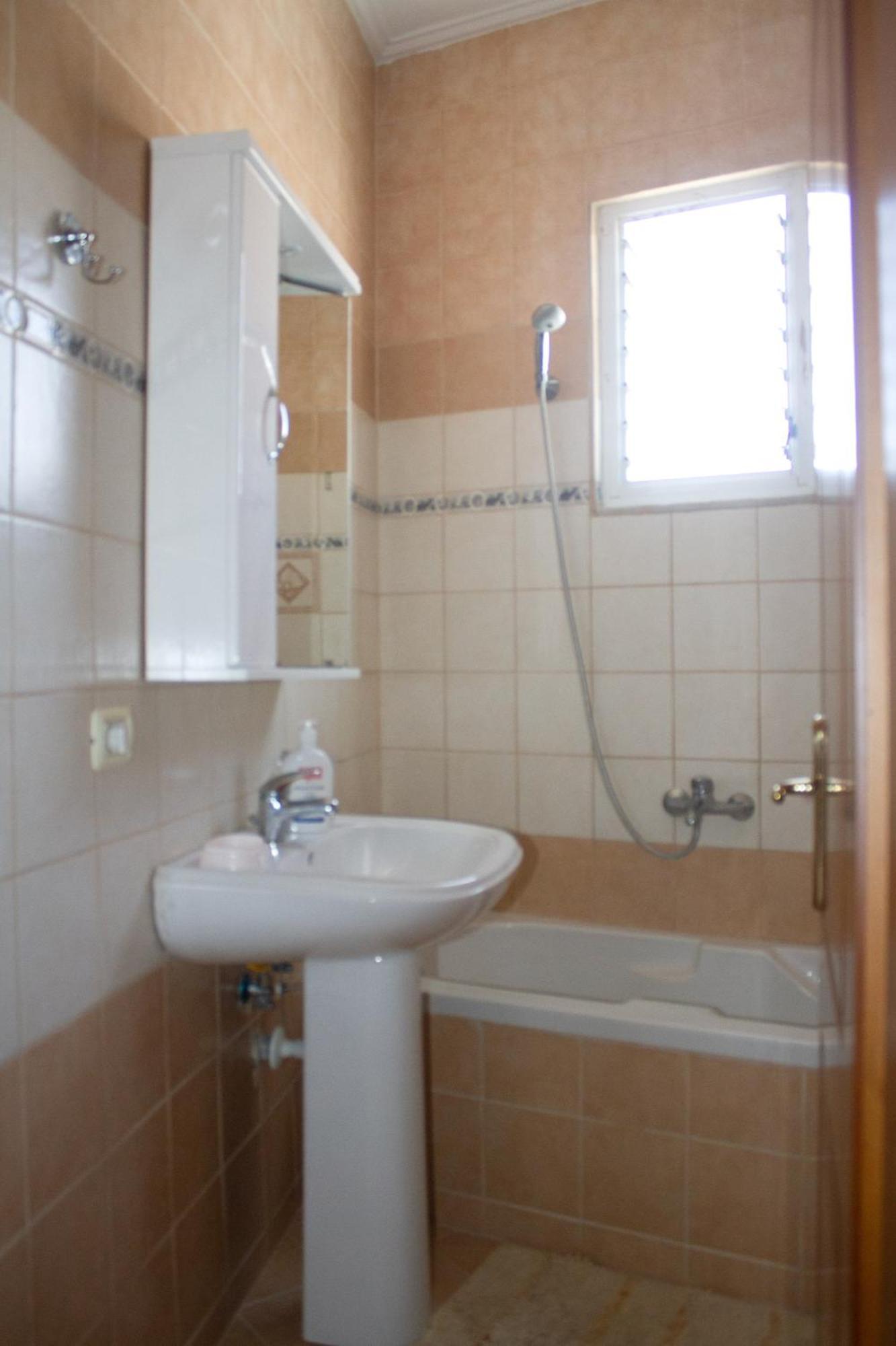 Leon Sea View Apartment Sarandë Eksteriør billede
